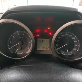 Toyota Land Cruiser Prado 2013