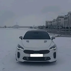 Kia Stinger 2021