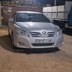 Toyota Camry 2010