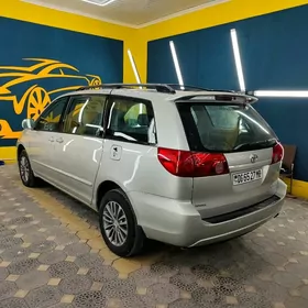 Toyota Sienna 2007