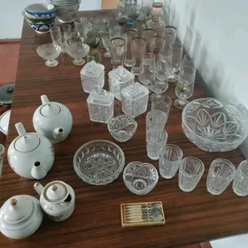 посуда старинная хруст чайники