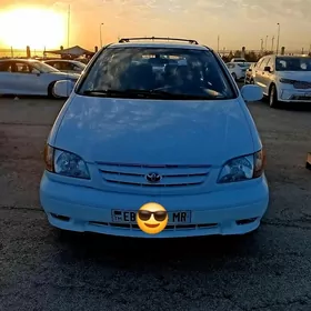 Toyota Sienna 2003