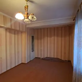 Центр   2 комнатная   70м²