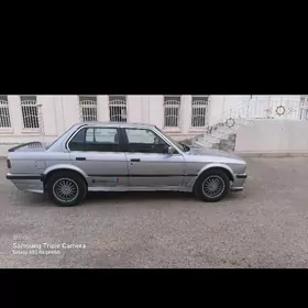BMW 325 1989
