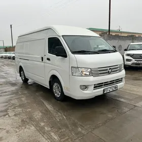 Toyota Hiace 2021