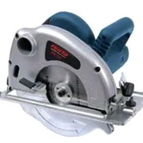 dayra agaç kesýän