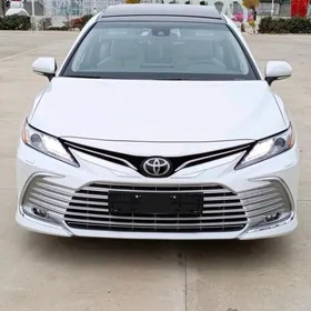 Toyota Camry 2023