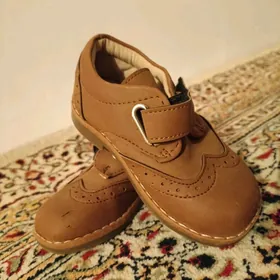 кожаные новые 23размер