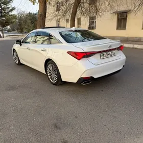 Toyota Avalon 2022