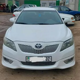 Toyota Camry 2011