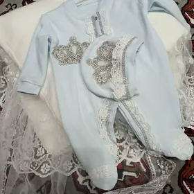 Костюмчик на выписку