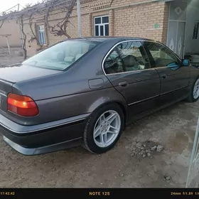 BMW E39 1999