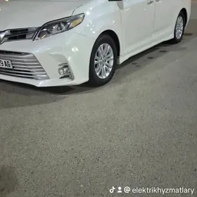 Toyota Sienna 2020