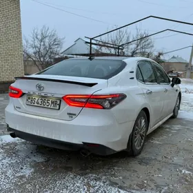 Toyota Camry 2018