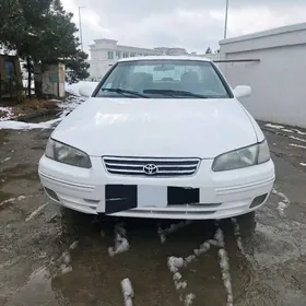 Toyota Camry 1999
