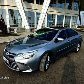 Toyota Camry 2015
