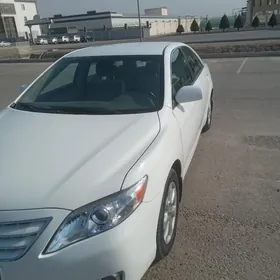 Toyota Camry 2011