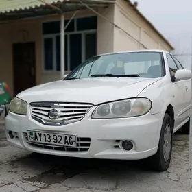Nissan Sunny 2009
