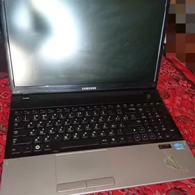 Ноутбук Самсунг б/у