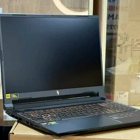 NITRO 16" 180Hz / RTX5050 8GB