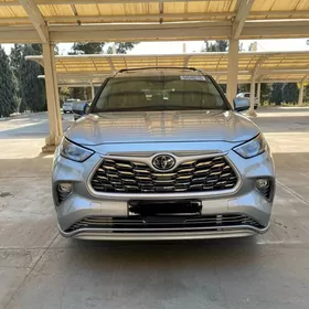 Toyota Highlander 2020