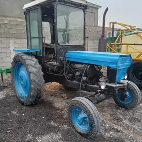 MTZ T-28 2000
