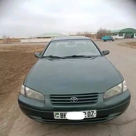 Toyota Camry 1999