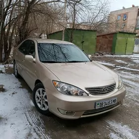 Toyota Camry 2003