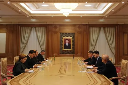 В Меджлисе прошла встреча со спецпредставителем ЕС по Центральной Азии 