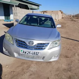 Toyota Camry 2010