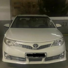Toyota Camry 2011