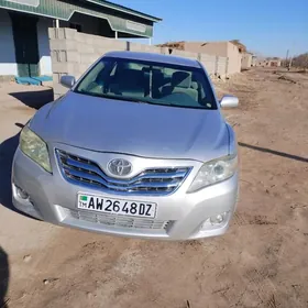Toyota Camry 2010