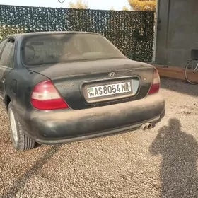Hyundai Sonata 1998