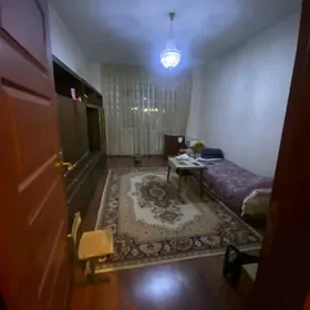 11. МИКР.,  2 КОМ. КВ