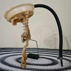 BMW е39 бак поплавок