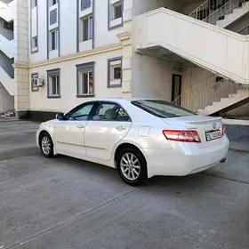 Toyota Camry 2011
