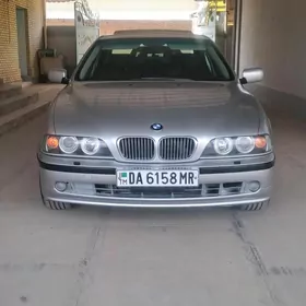 BMW E39 2000