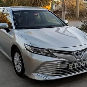 Toyota Camry 2020