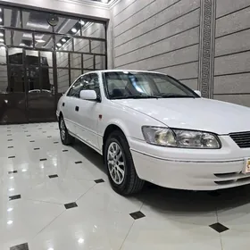 Toyota Camry 1998