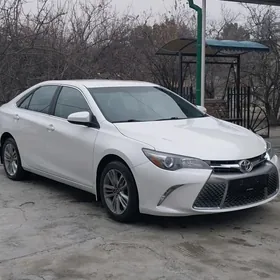 Toyota Camry 2017