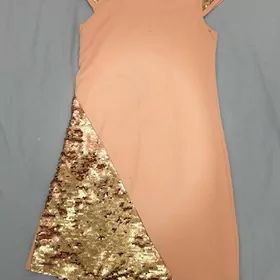 Для девочки чуть ниже колен 6-7 лет/ было пару раз