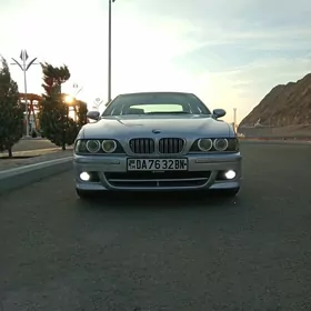BMW E39 2001