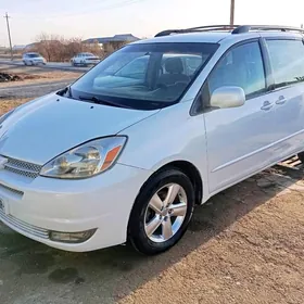 Toyota Sienna 2004