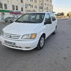 Toyota Sienna 2000