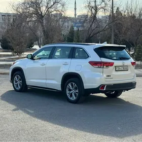 Toyota Highlander 2018