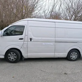 Şafýor gerek Tayota hiace