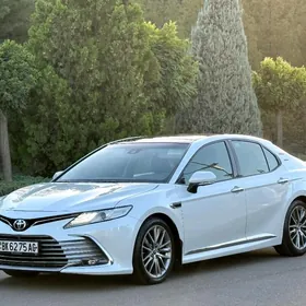 Toyota Camry 2018