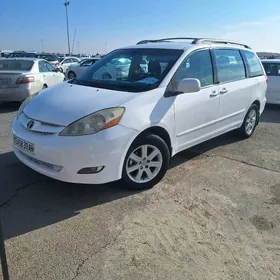 Toyota Sienna 2008
