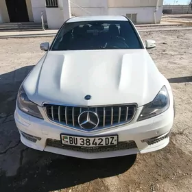 Mercedes-Benz C-Class 2010