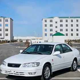 Toyota Camry 2000